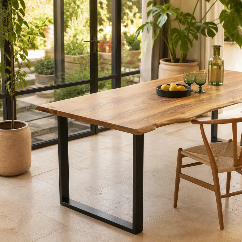 Table à manger bord naturel en acacia massif