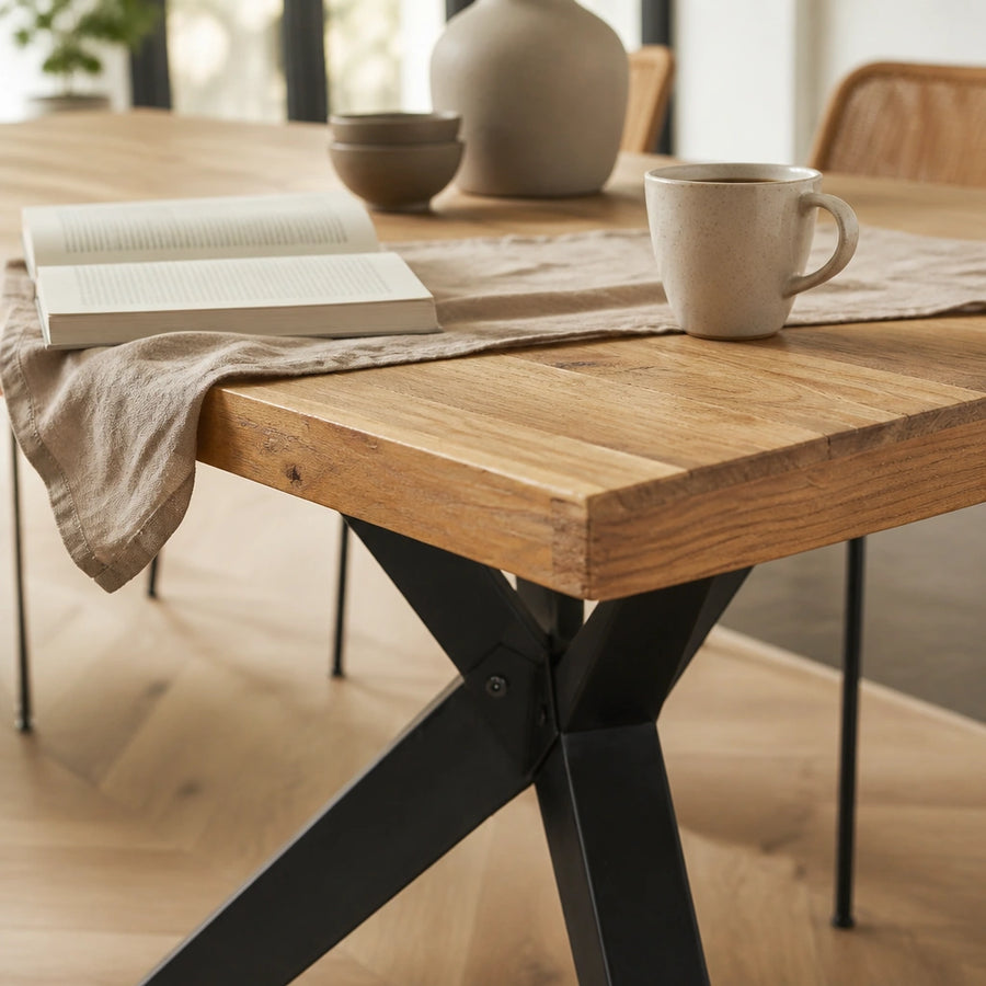 Table à manger pieds étoile en acacia massif